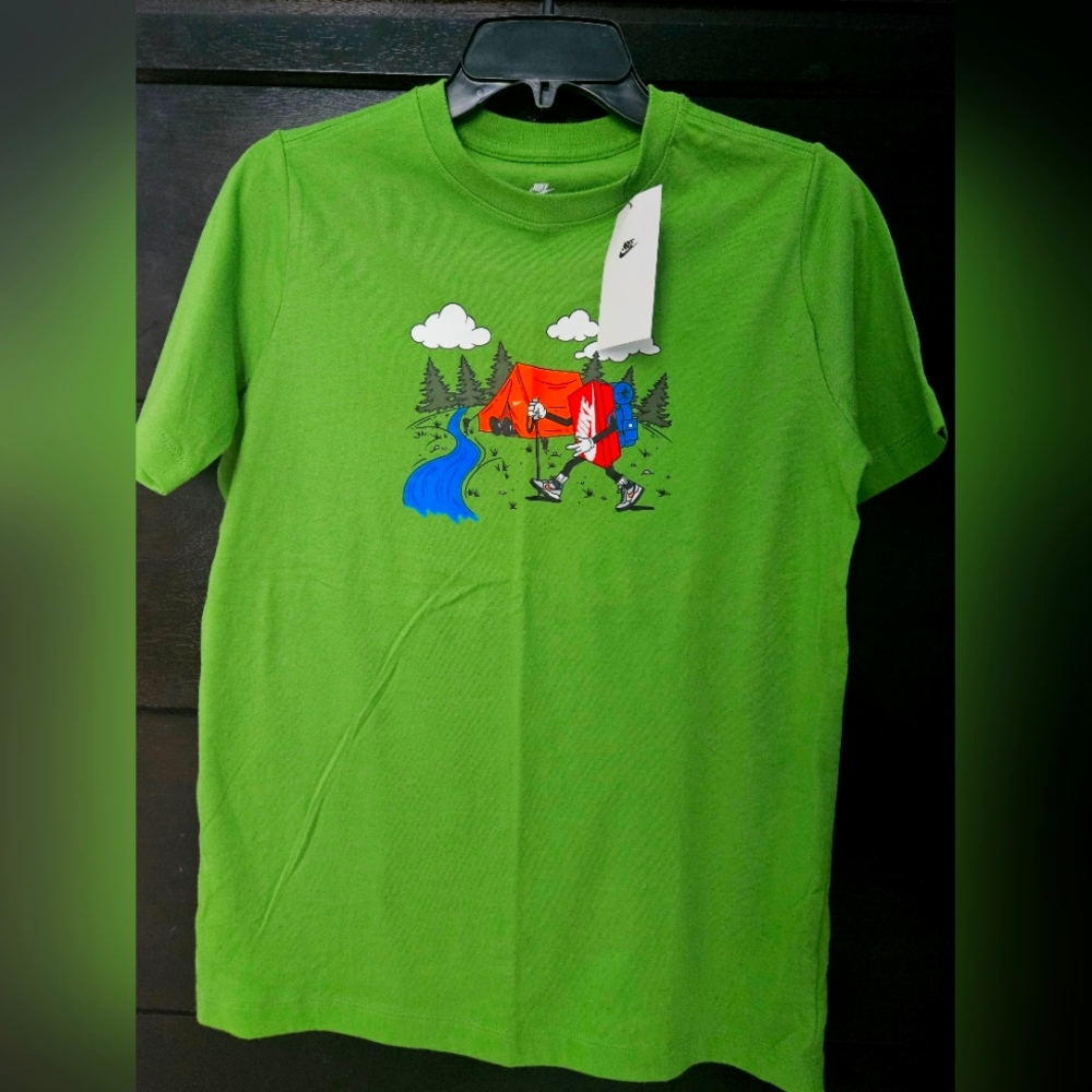 Nike NEW Tshirt
